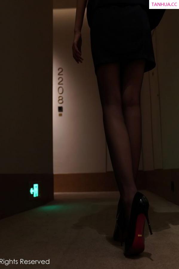 葛征 哈尼宝宝 [XiuRen]高清写真图 2021.06.16 VOL.3546 葛征 净高184cm第20张图片